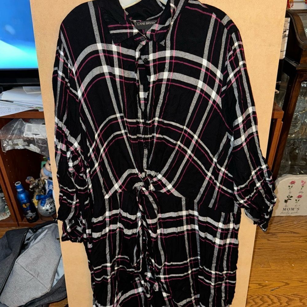 Lane Bryant Black & White Plaid 3/4 Sleeve Pink Detail Collar Button Down Shirt